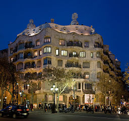 256px Casa Milà Barcelona Spain Jan 2007